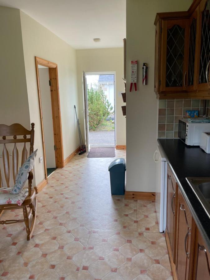 Athenry Lodge Bagian luar foto